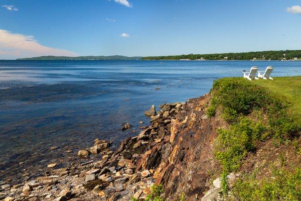 The rocky coast of Maine located at Captain Nickels Inn.