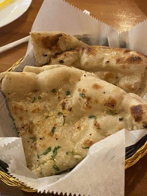 Garlic naan