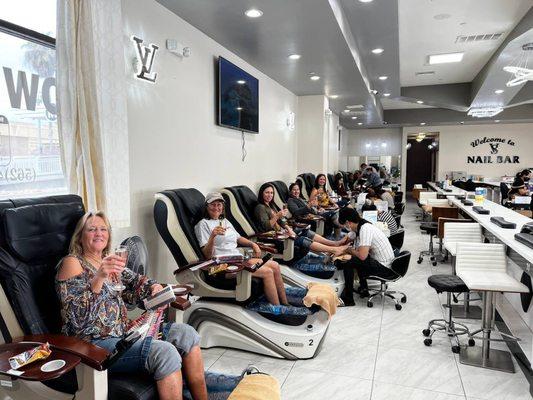 Just wanted to give a big shoutout to all our amazing customers who have supported us at Vernis Sage Nail Bar Long Beach. Your loyalty and