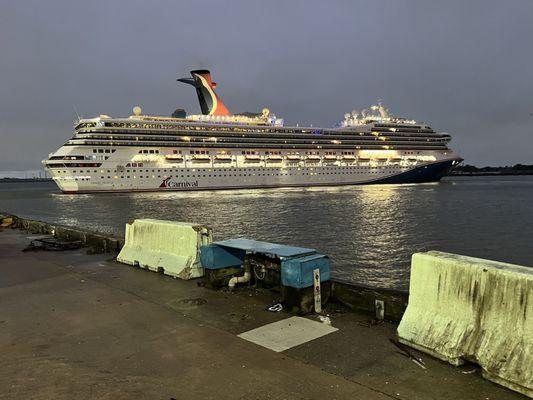 The CCL Valor is spinning around to back into her berth at Erato Street.