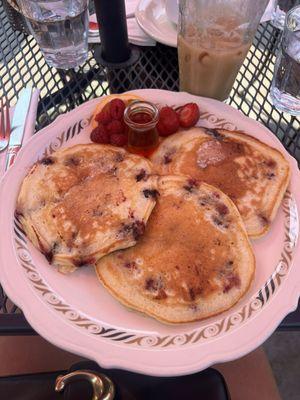 Huckleberry buttermilk pancakes