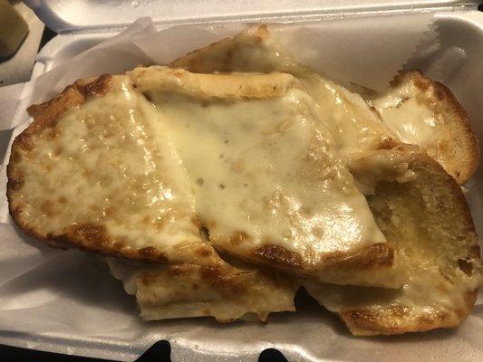 Garlic toast with mozzarella