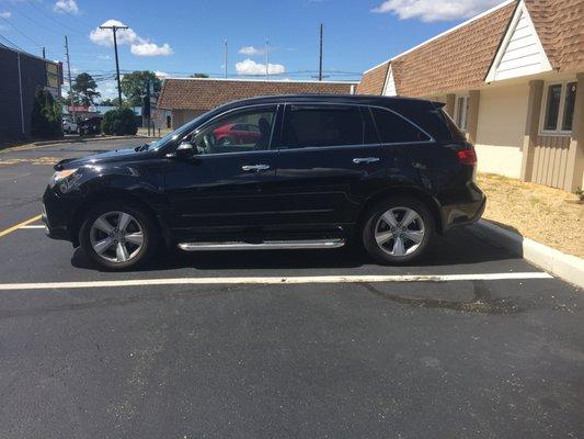 ACURA MDX AND TOYOTA HIGHLANDERS FOR UP TO FOUR PASSENGERS