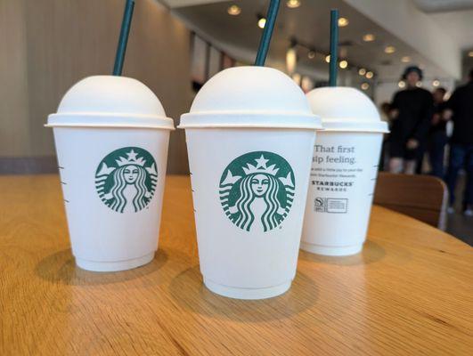 Iced Apple Crisp Oatmilk Macchiato ($6.25), Iced Nondairy Salted Caramel Cookie Matcha ($5.75), Iced Caffe Latte ($4.95) w/ oatmilk ($0.70).