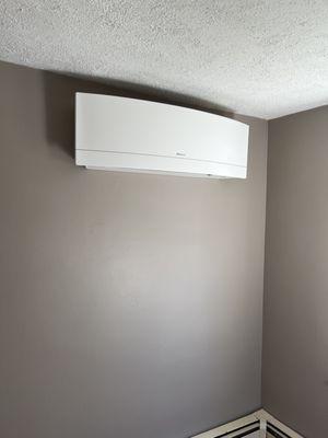 Daikin Emura European mounted indoor unit