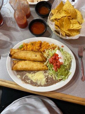 Flautas de Pollo