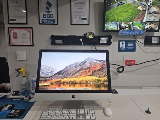 Before and after photos of a laptop screen replacement. We ensure high-quality repairs that restore your device to optimal condition.