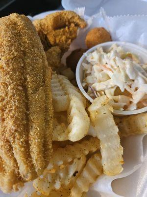 Crispy Fish Fillet Platter with Fries and Slaw