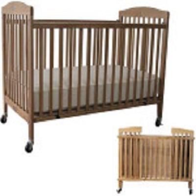 Need a crib for your vacation stay in the San Diego area? Rent your baby equipment from Baby's Away San Diego.