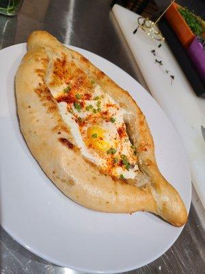 Khachapuri