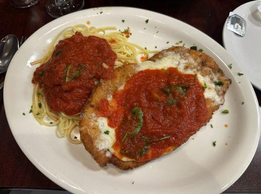 Delish chicken parmigiana!