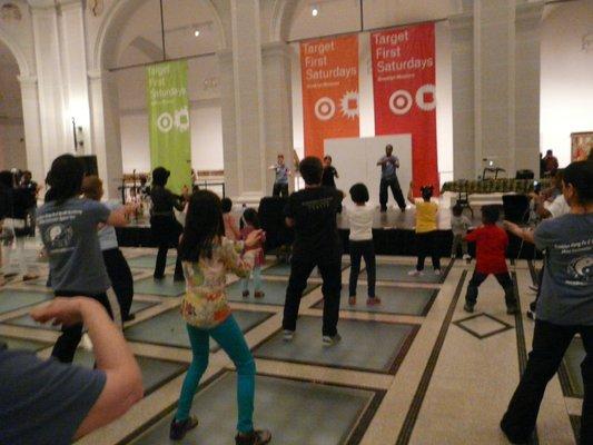 Tai Chi workshop at Brooklyn Museum led by Sifu Tzyann Hsu.