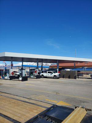 Lw's Truck Stop