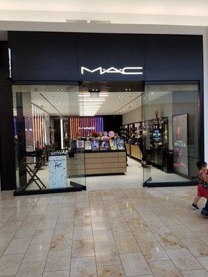 MAC Cosmetics