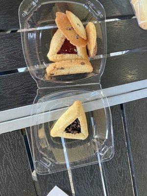 Assorted cookies