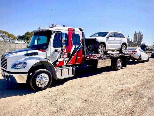 Towing services offered 24/7!