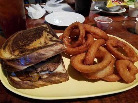 Patty melt with onion rings