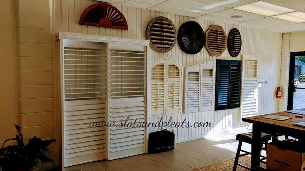 From specialty shape windows to sliding and French doors, Slats & Pleats has you covered with Norman Plantation Shutters.