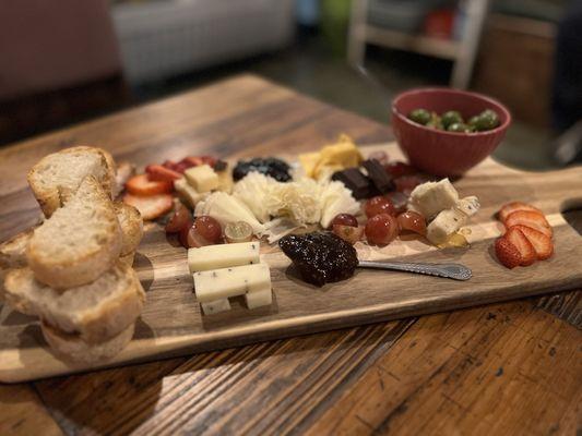 Monger's Board (vegetarian, no nuts)