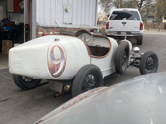 Not mine but a very cool roadster, driver stopped for a chat.