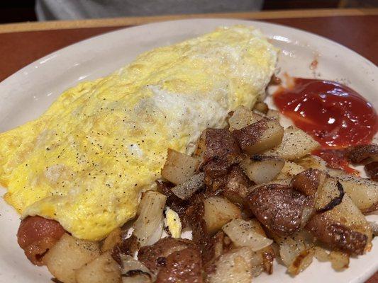 Meat, lovers omelette, with home fries