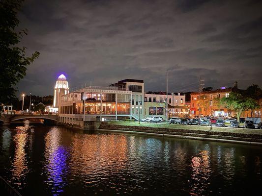 Fox River facing The Graceful Ordinary