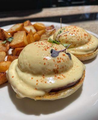 Eggs Benedict