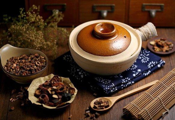 Traditional decocting pot for creating herbal medicine