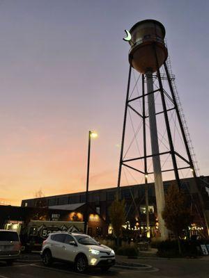 A beautiful evening under the moon tower