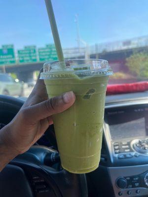 I got the yummy Mango smoothie with spinach! So happy with my choice! And the ginger shot on the side to really wake me up!