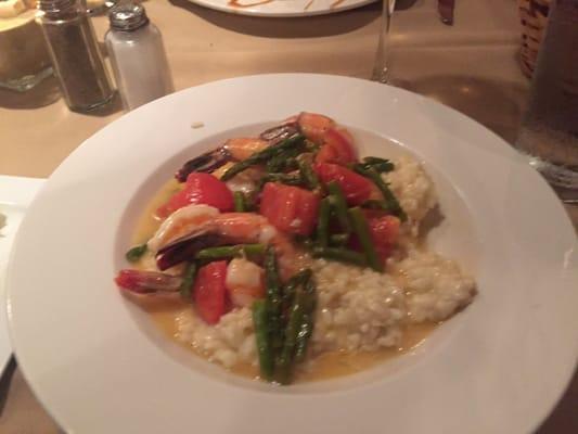 Shrimp with garlic risotto, tomatoes and asparagus.  Delicious