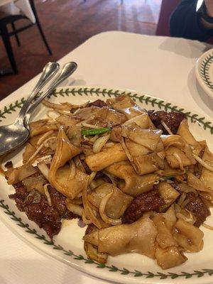 Beef chow fun