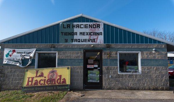 La Hacienda Tienda Mexicana Y Taqueria