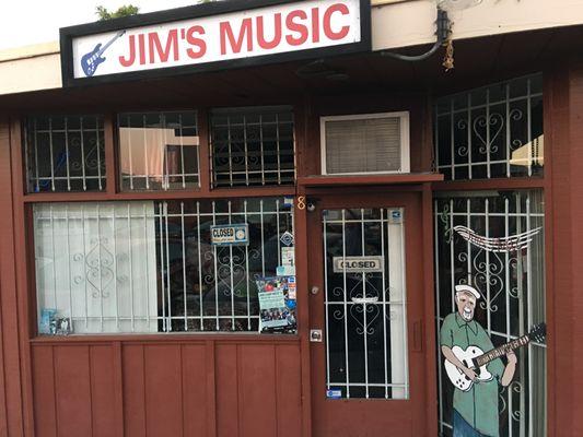 Jim's Music in Fremont (Irvington Corners)