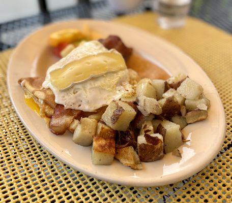 Breakfast Crêpe w/ bacon and brie cheese