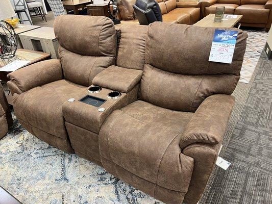 724 power, reclining loveseat with headrest, lumbar and console with wireless remotes