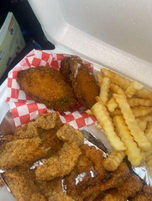 A. 10 Piece Medium Shrimp and 3 Piece Fish Combo Plate (fries & fried Zucchini)