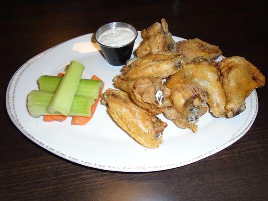 Wings with Ranch dipping sauce.