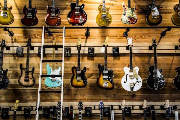 Gretsch, Jennings, PRS, Rivolta, Supro, Suhr, Titan, and Vintage Electric Guitars.