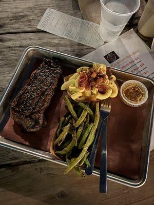 16 oz NY strip, green beans, bacon mac