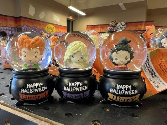 Hocus Pocus mini globes