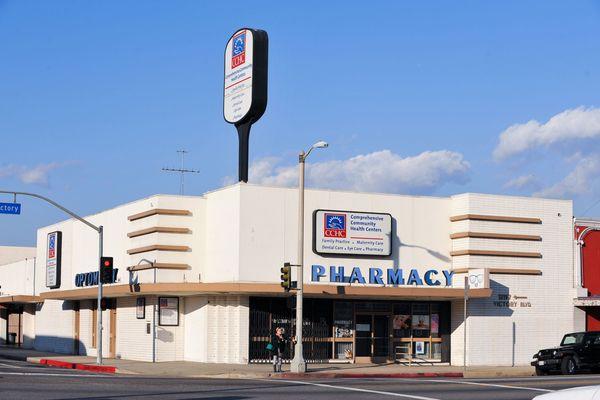 CCHC - North Hollywood clinic Pharmacy and Pediatric entrance