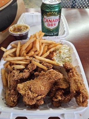 Spicy wings, Cajun garlic fries, soy garlic sauce, and a drink $15.99