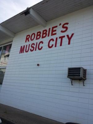 Robbie's Music City