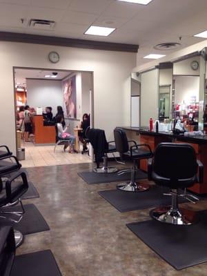 Front of salon & manicure area