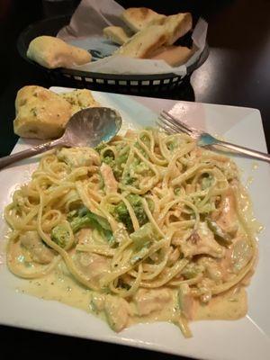 Linguini Alfredo with chicken and broccoli