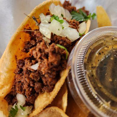 Crunchy Taco W/Ground Beef.