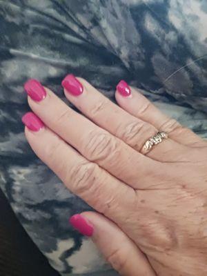 My nails 4 week's later and still look fabulous.  Place is clean people are nice  Low prices. Great job. Check them out.