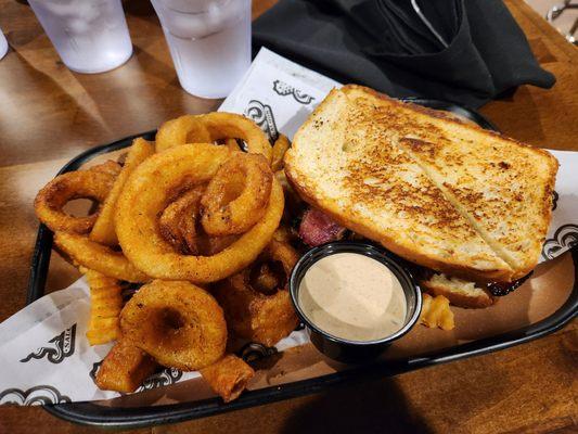 Hot pastrami and rings