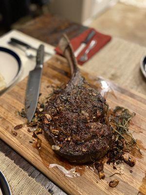 Tomahawk steak